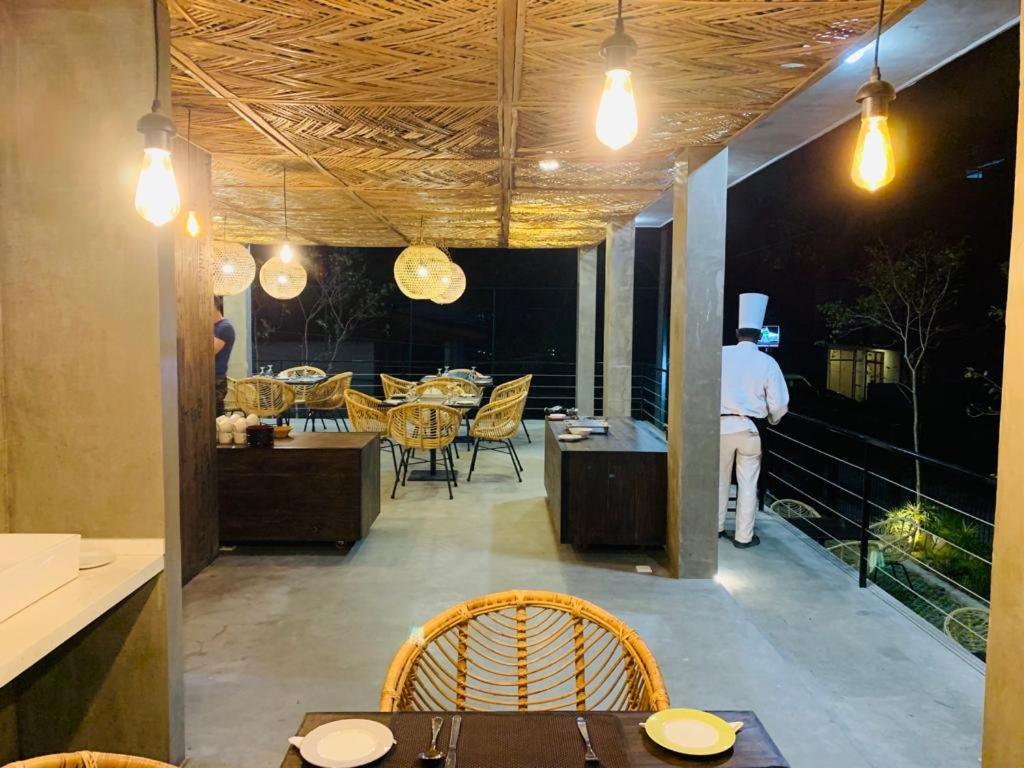 88Th - Ella Hotel Luaran gambar