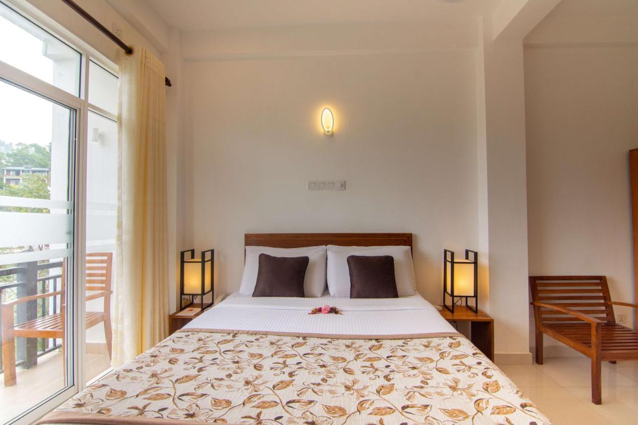 88Th - Ella Hotel Luaran gambar